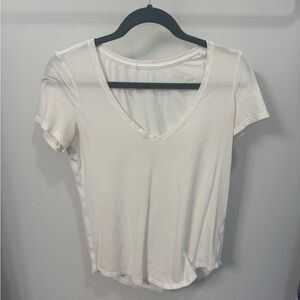 Lululemon love V-neck T-shirt